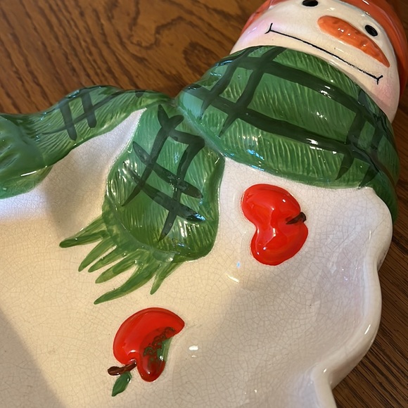 Hallmark, Snowman dish, 10”x7”, ceramic, shoes some use. - Picture 2 of 4